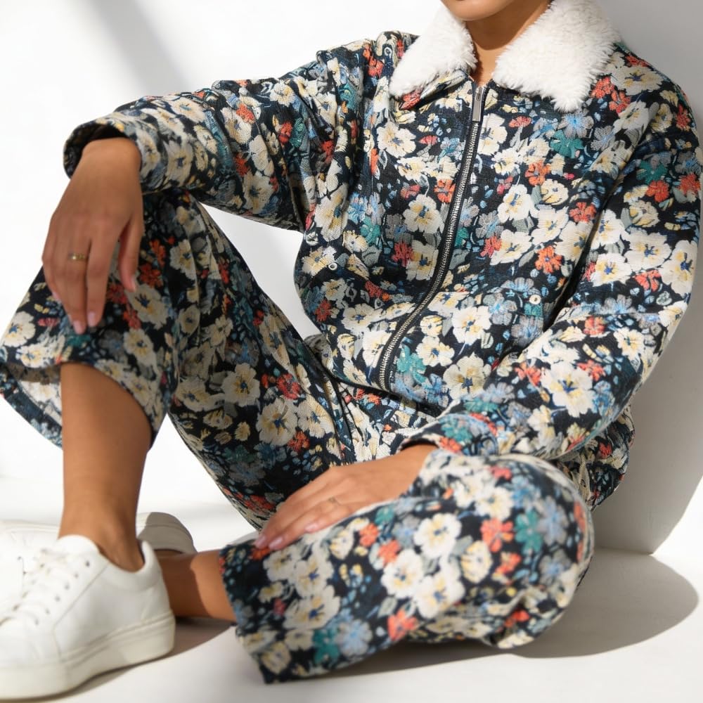YUSHE Two Piece Jacket and Pants Set for Women | Zipper Jacket with Detachable Faux Fur Collar | Blue Floral Motif Winter Set