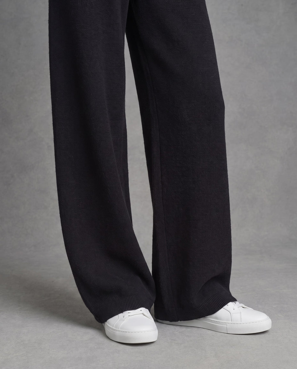Heart Knit High-Rise Pants, Black, detail