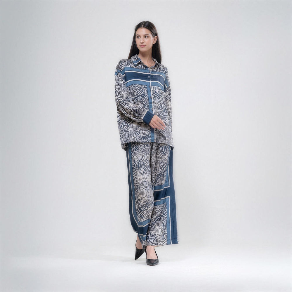 YUSHE Animal Print Button-Down Shirt, Blue - additional model view 3