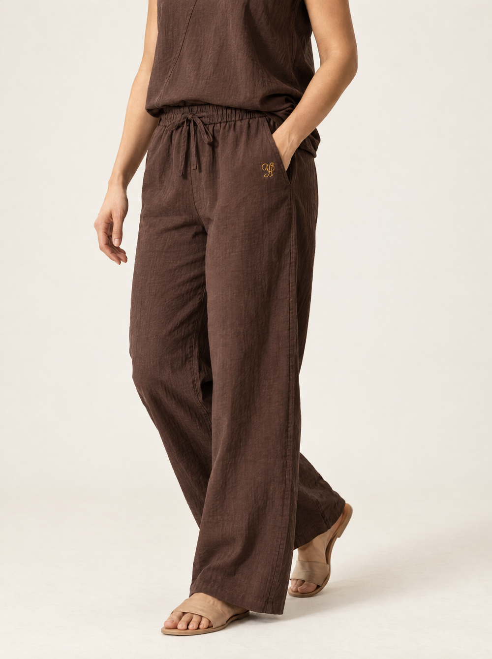 YUSHE Cotton Pant, Brown - Hover - model